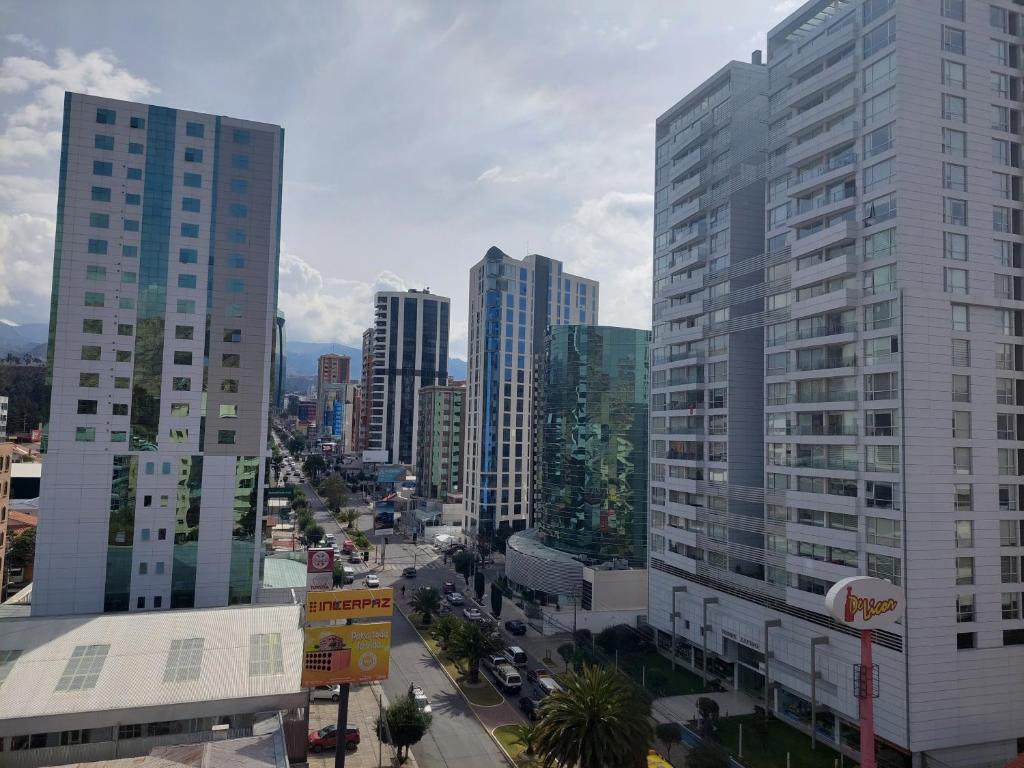 Zona Sur Calacoto Av Ballivian La Paz Bolivia photo 4