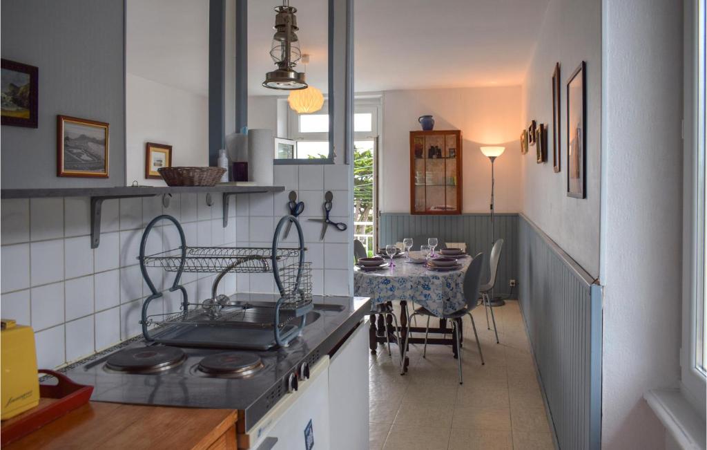 Stunning Apartment In Trebeurden With Wifi And 1 Bedrooms photo 4