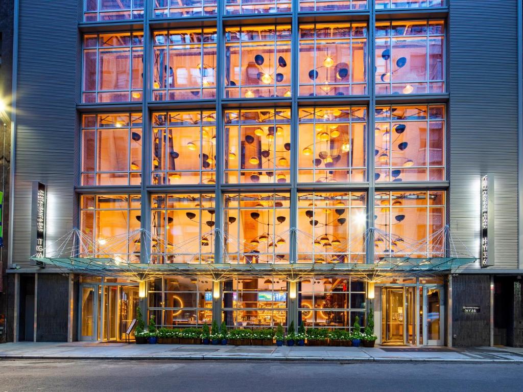 Crowne Plaza HY36 Midtown Manhattan, an IHG Hotel image