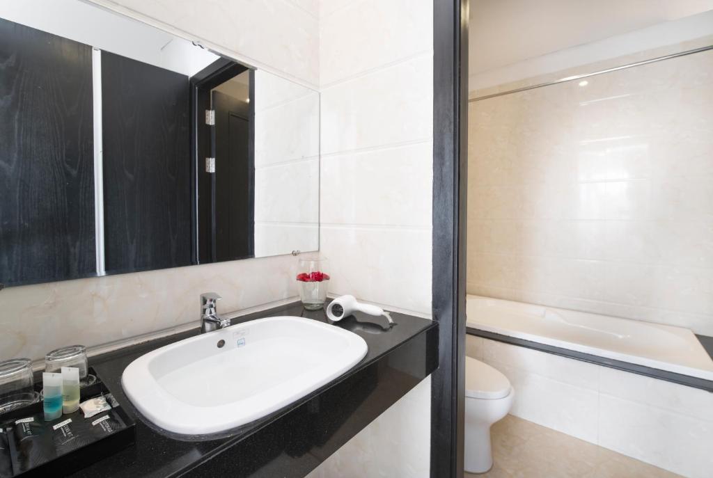 Golden Star Suite Hotel