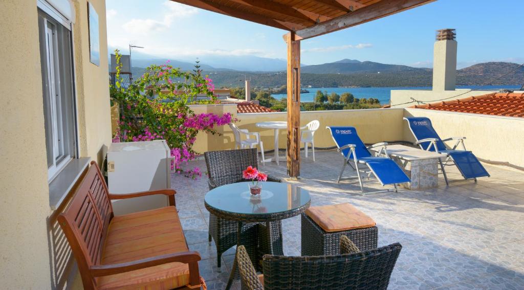 Villa Minoas Apartments photo 4