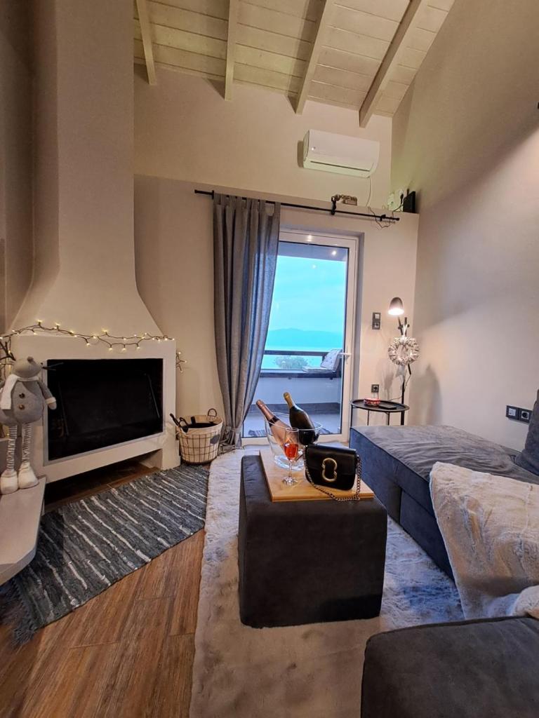 Vrachos Suites photo 3
