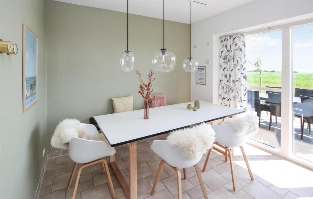Beautiful Apartment In Sams With 4 Bedrooms And Wifi photo 3