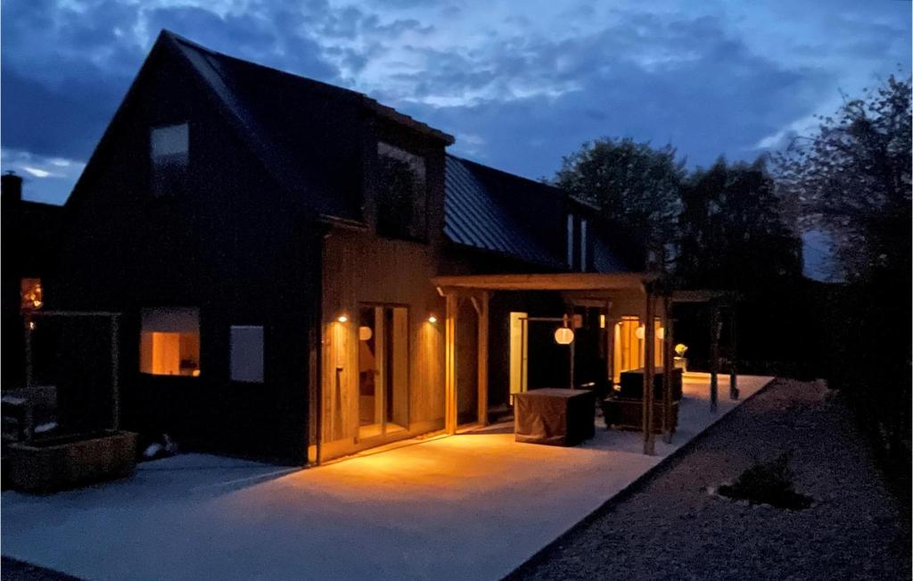 Beautiful Home In Slvesborg With 1 Bedrooms And Wifi