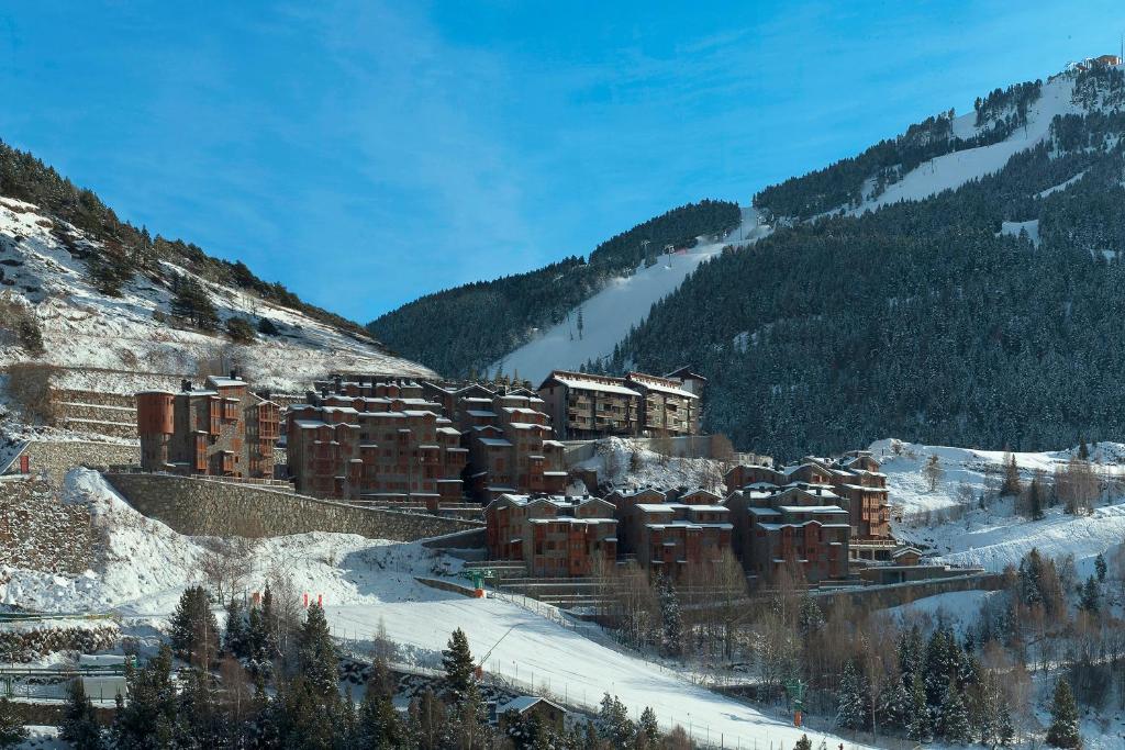 Apartamentos Valle de Inclés MIKKA 3000