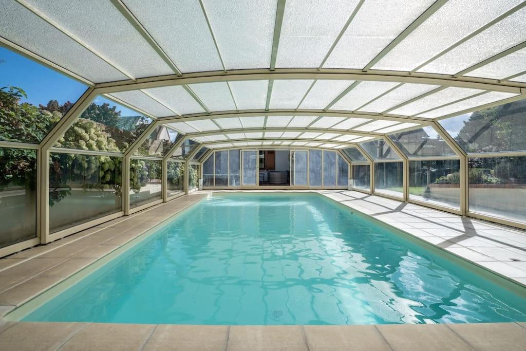 Villa avec piscine entre Beauval et châteaux*