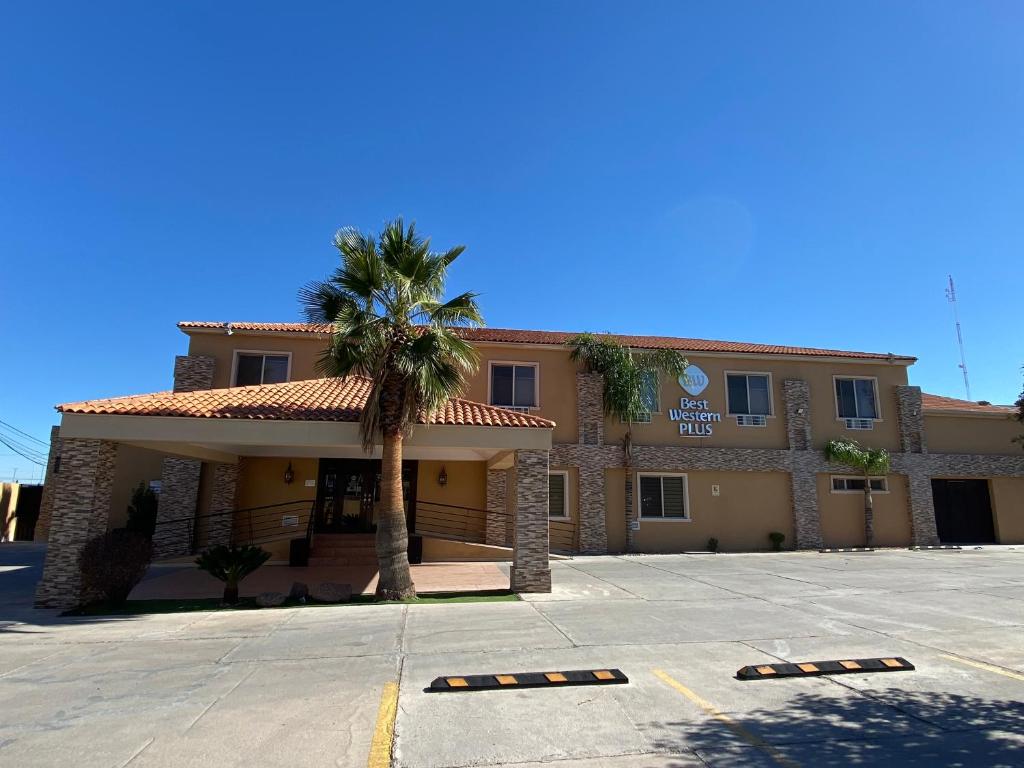 Best Western Plus Chihuahua Aeropuerto photo 1