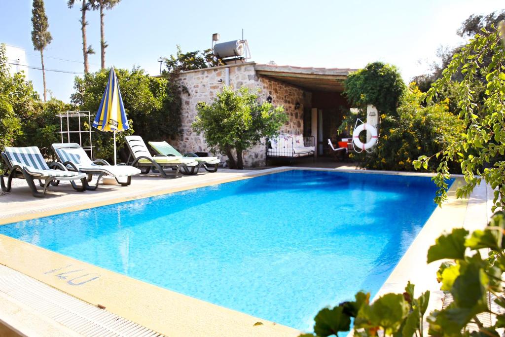 Villa Limon by Important Group Travel photo 1