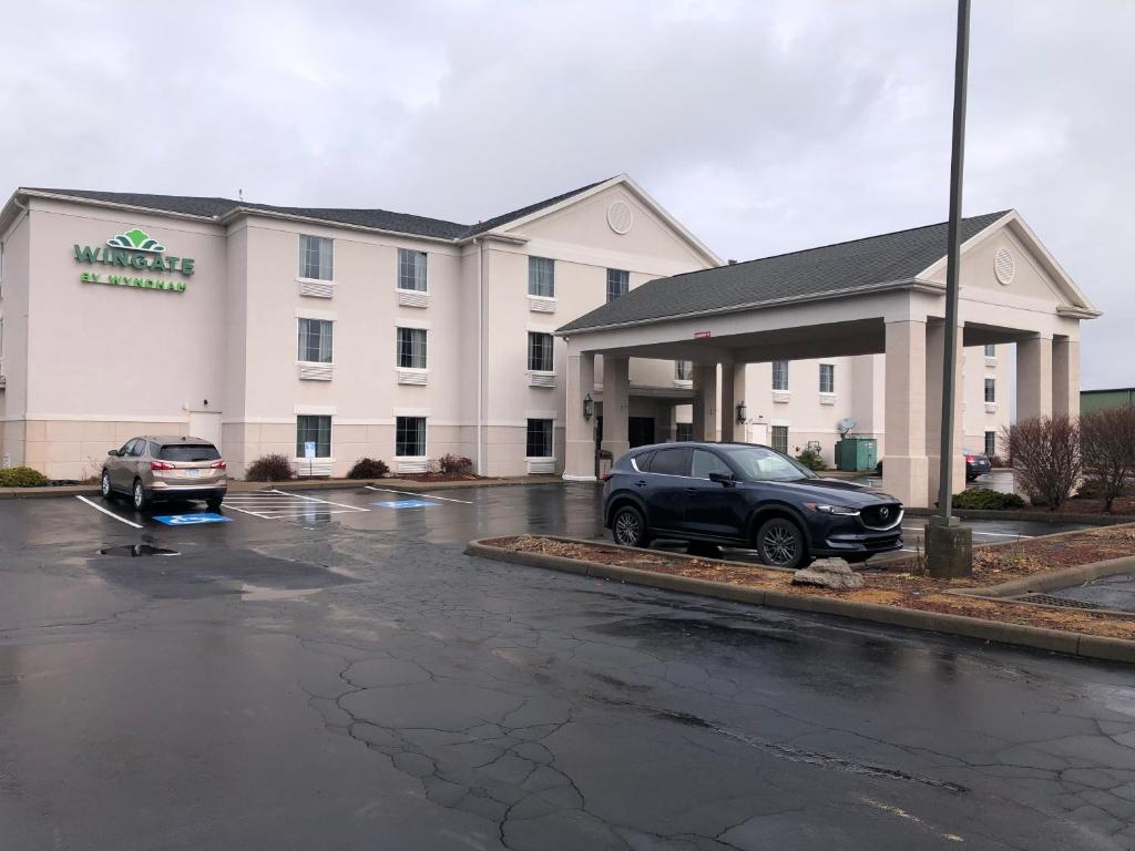 Wingate by Wyndham Grove City image
