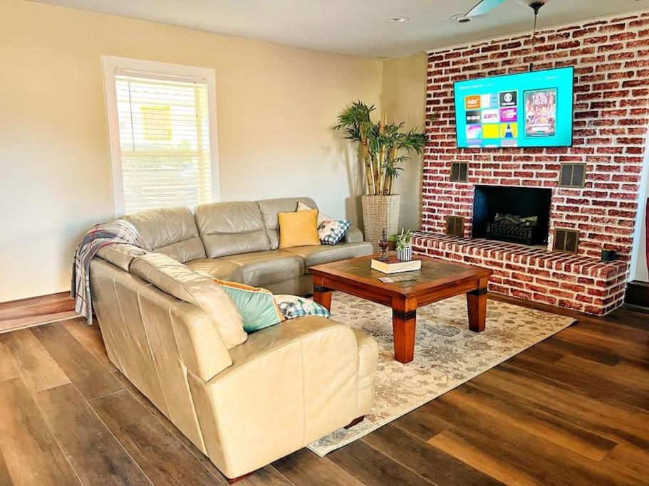 BEAUTIFUL, SERENE,THREE BEDROOM BUNGLOW.