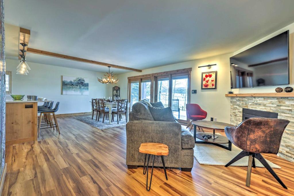 Dillon Condo with Mtn and Lake Views about 3 Mi to Ski! photo 3