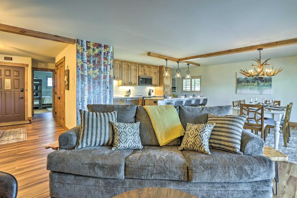 Dillon Condo with Mtn and Lake Views about 3 Mi to Ski! photo 4