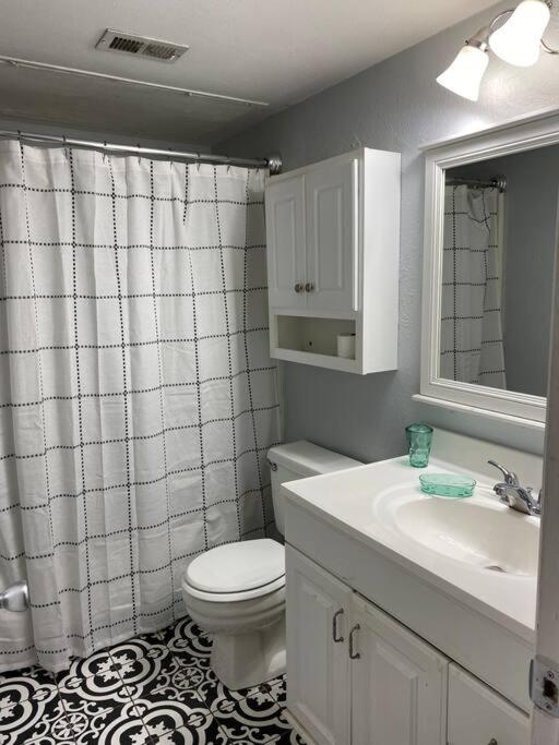 Lovely 1 bed condo near Lake Ray Hubbard photo 2