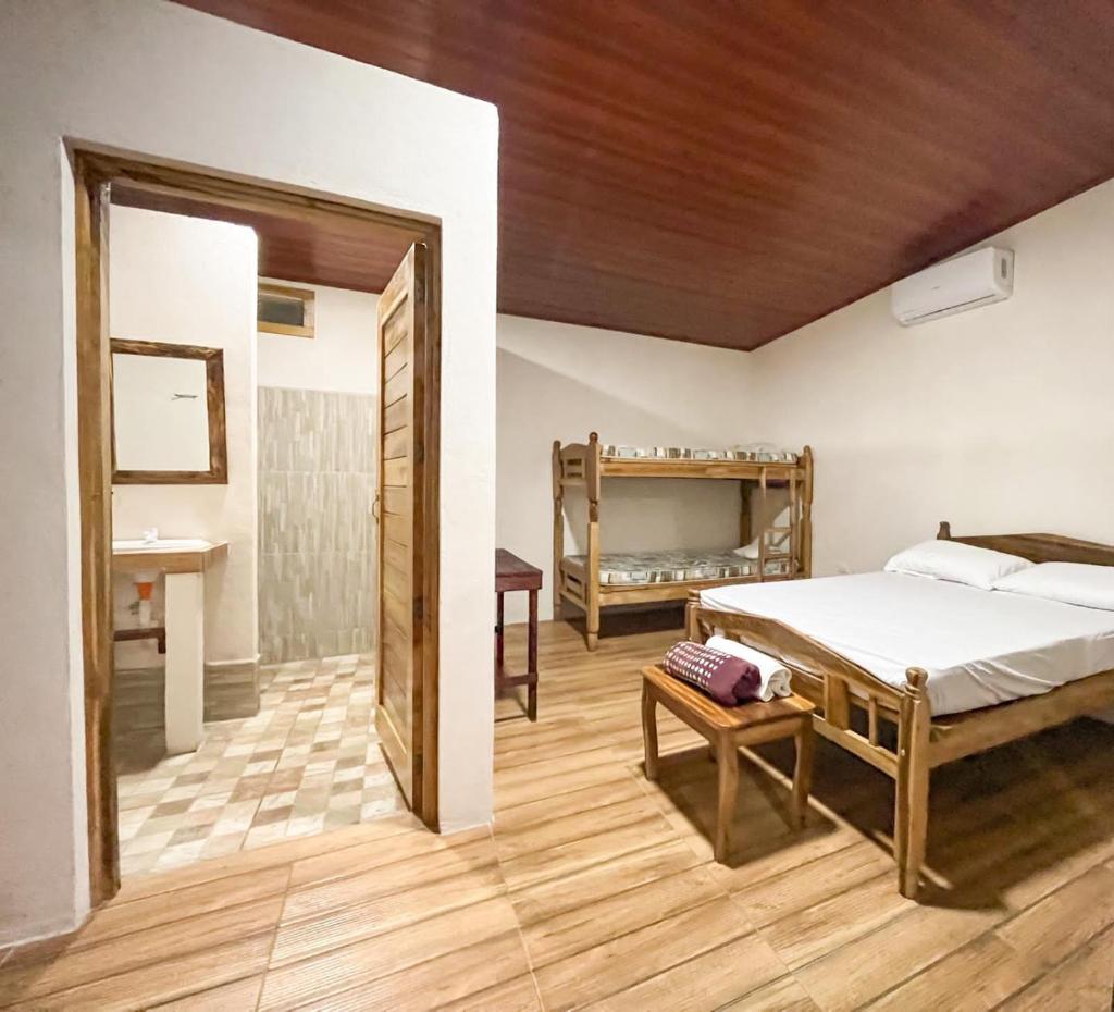 Badaboom Hostal & Surf photo 3