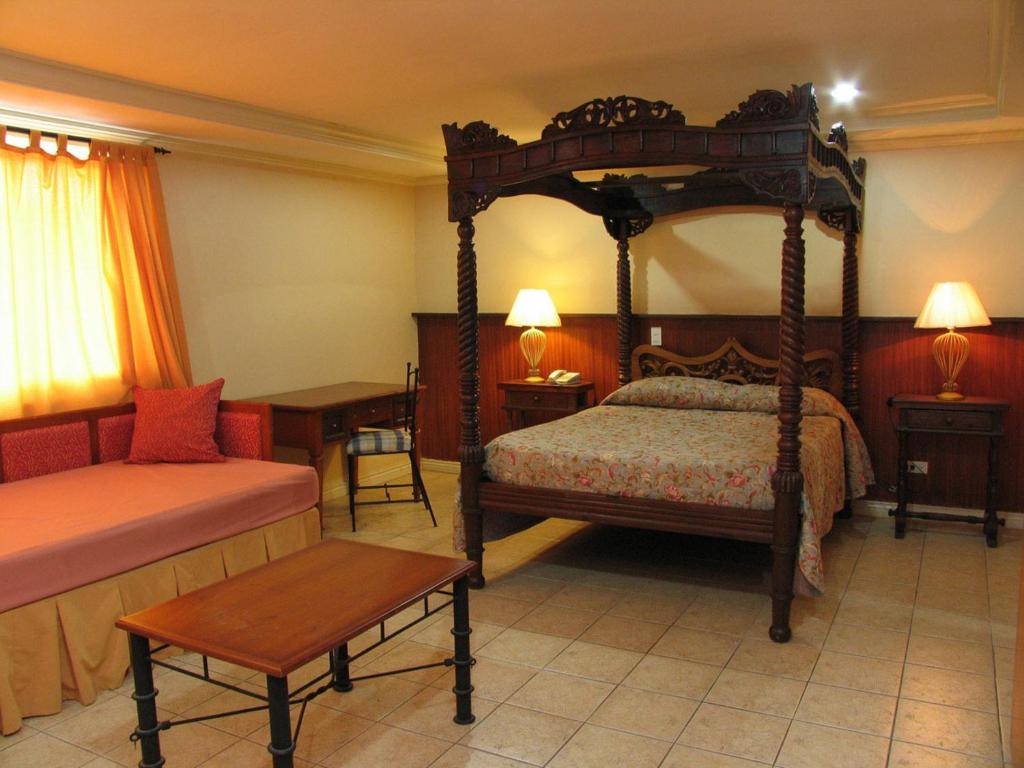 Сьюит (Люкс «Премьер»), Crown Regency Residences Davao