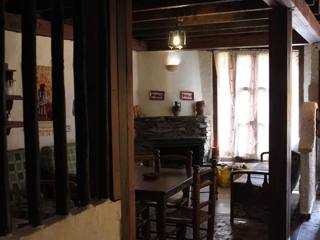 Rustic Cave House in Alcudia de Guadix with Pool photo 4