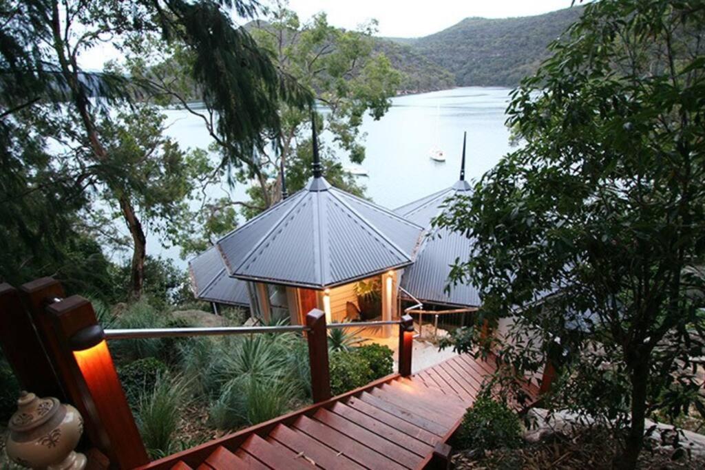 Cottage Point - Cowanwaters - Waterfront house photo 1
