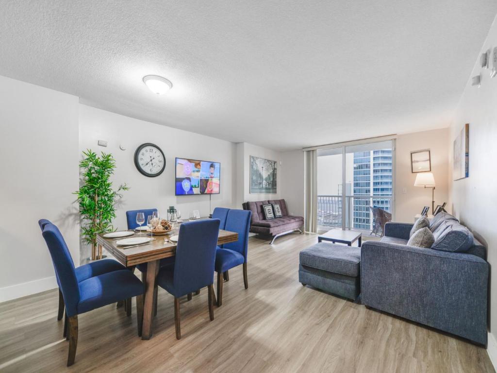 Gorgeous apartment in Brickell image