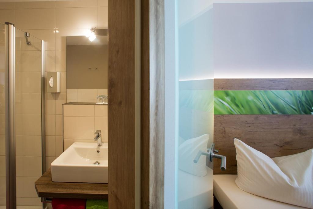 Двухместный (Улучшенный двухместный номер с 1 кроватью), Hotel Bauer garni