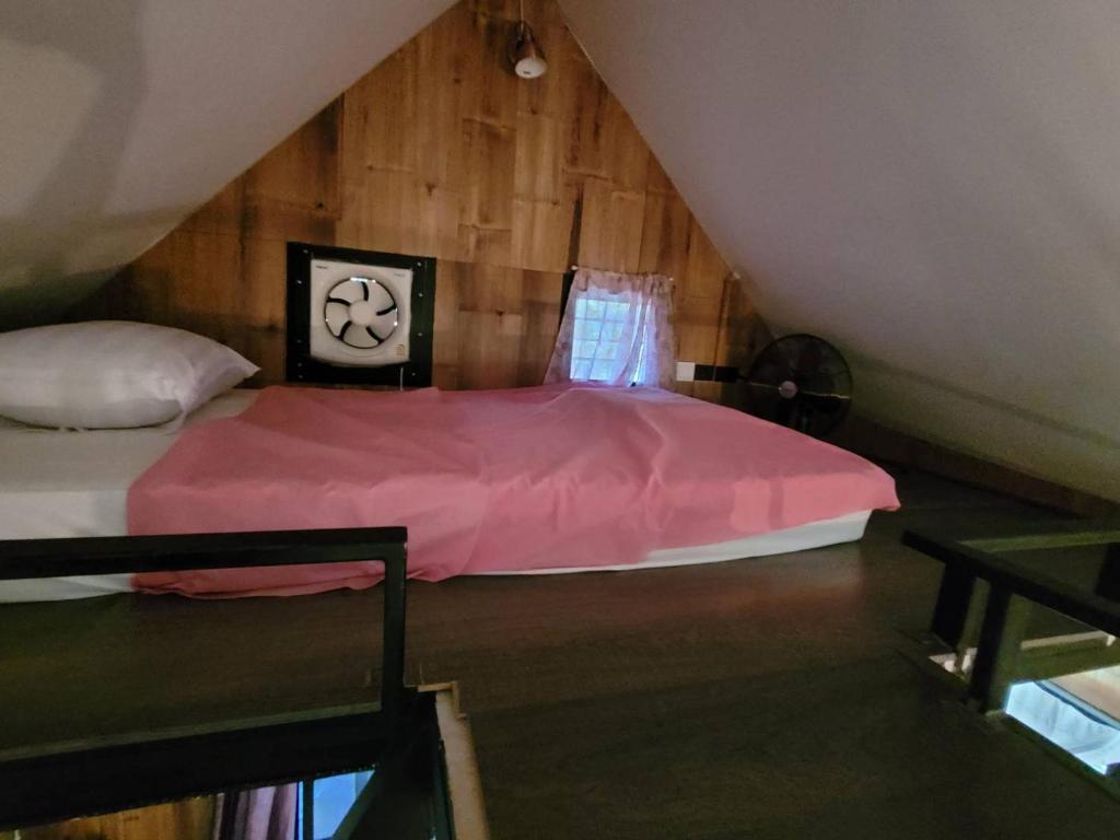 Brookhouse & Glamping - Tap to explore photos