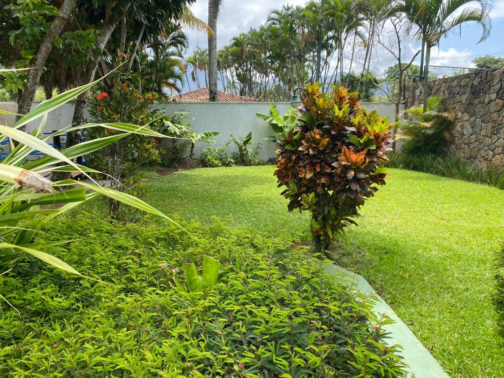 Casa em Condomínio com Piscina - Residencial Maresias 50 m da Praia photo 1