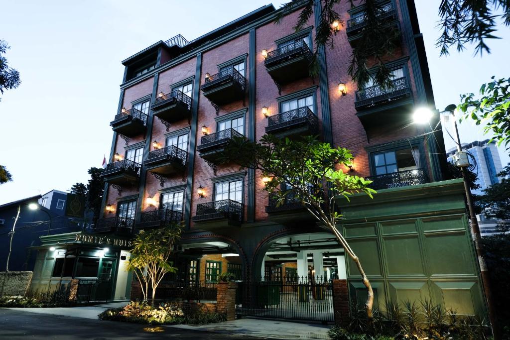 Nonies Huis Cibubur