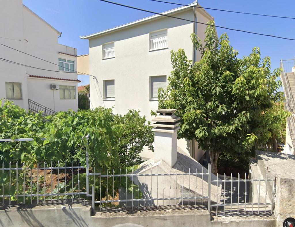 Apartman Tomić - Copacabana Beach Okrug Gornji photo 2