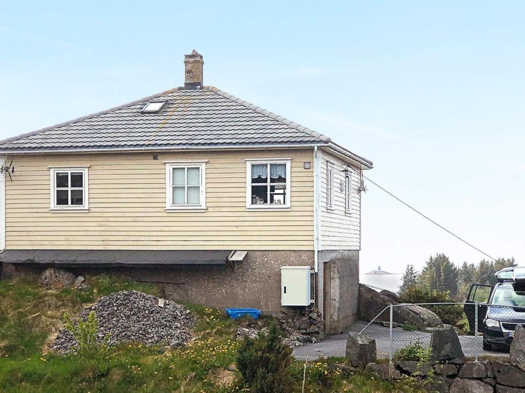 Holiday home byrknesøy photo 1