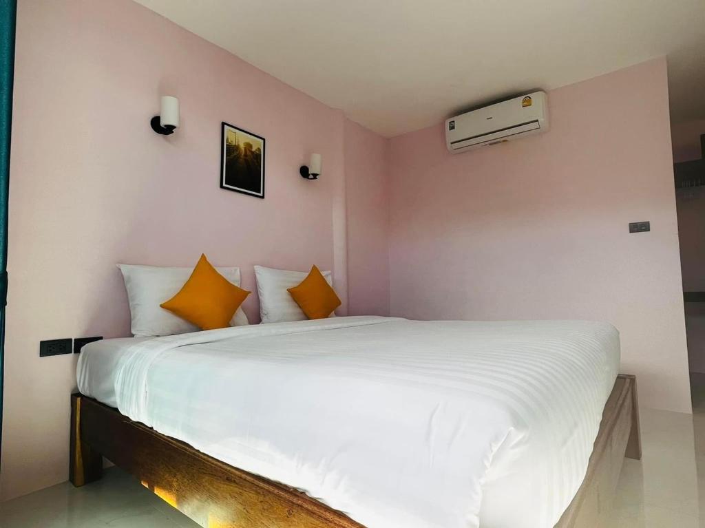 Baan Purada Room Type - Superior Double Room