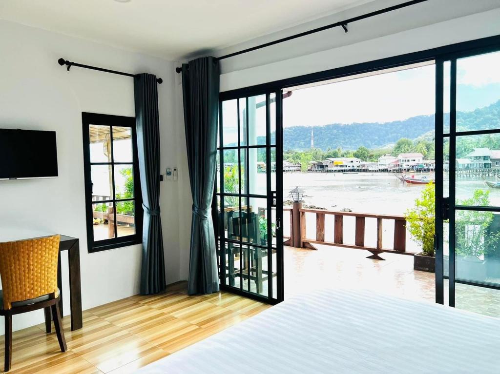 Baan Purada Room Type - Deluxe Double Room