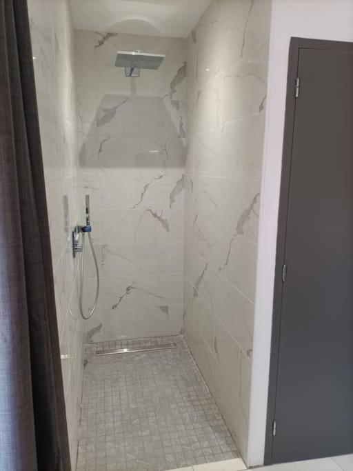 Logement entier Bourg Collonges la Rouge photo 2
