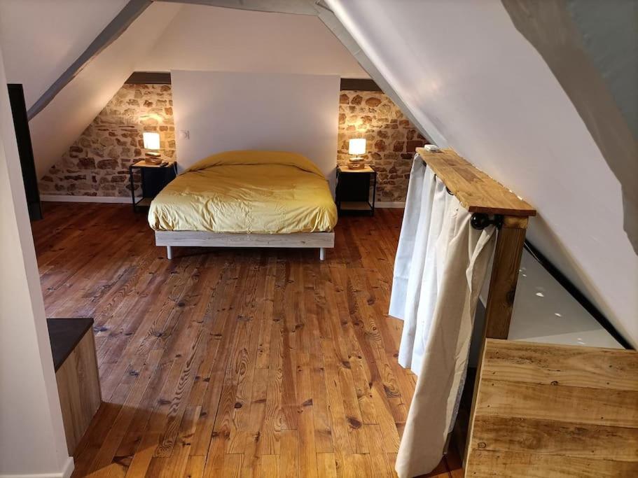Logement entier Bourg Collonges la Rouge photo 3