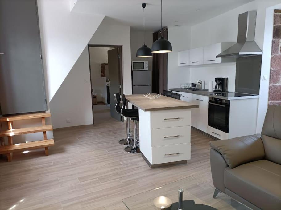 Logement entier Bourg Collonges la Rouge photo 4