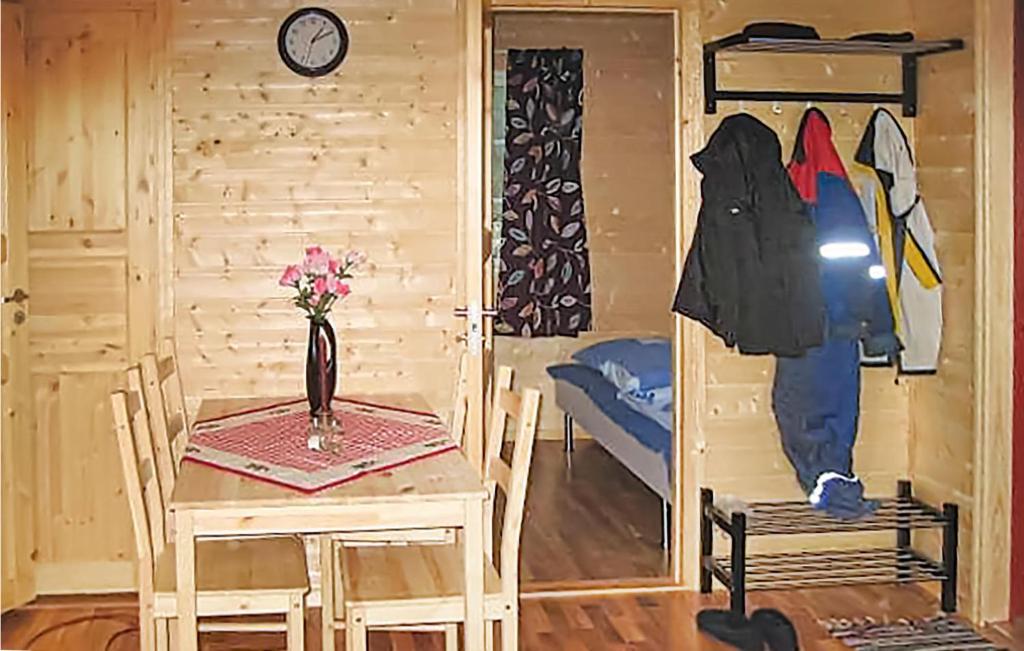 Nice Apartment In Sandstad With 2 Bedrooms And Wifi photo 1
