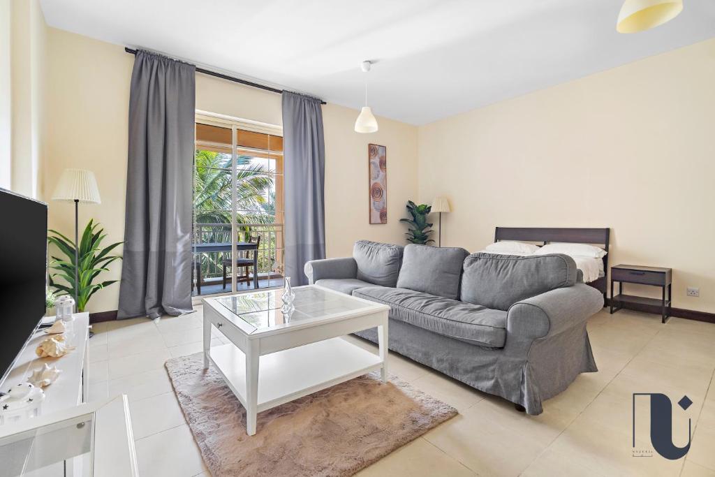 Nazeel - Marina 1A Studio