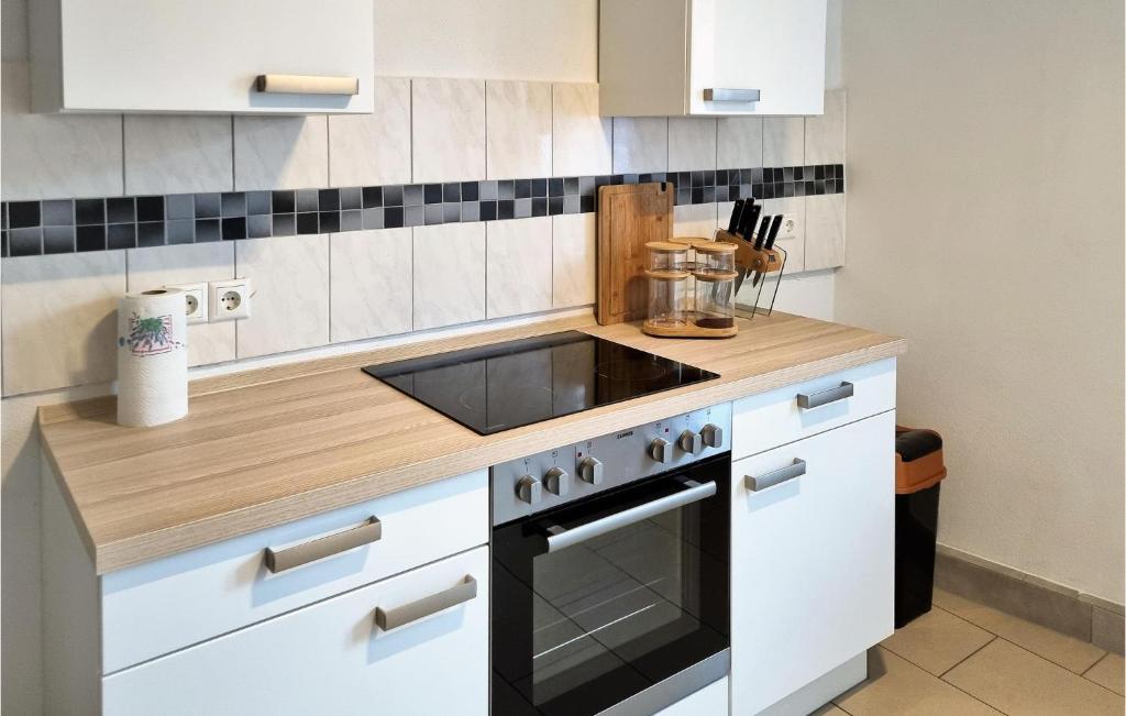 Amazing Apartment In Kltze With Wifi And 2 Bedrooms photo 4