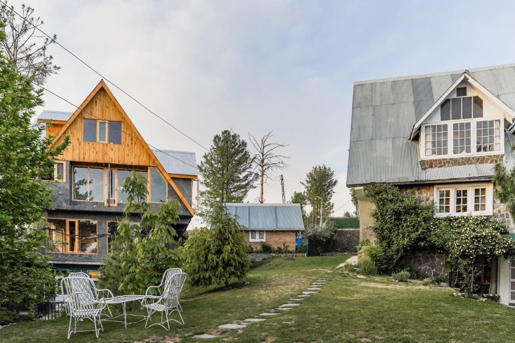 Gali's End By Roomy, Kalabagh Nathiagali photo 1