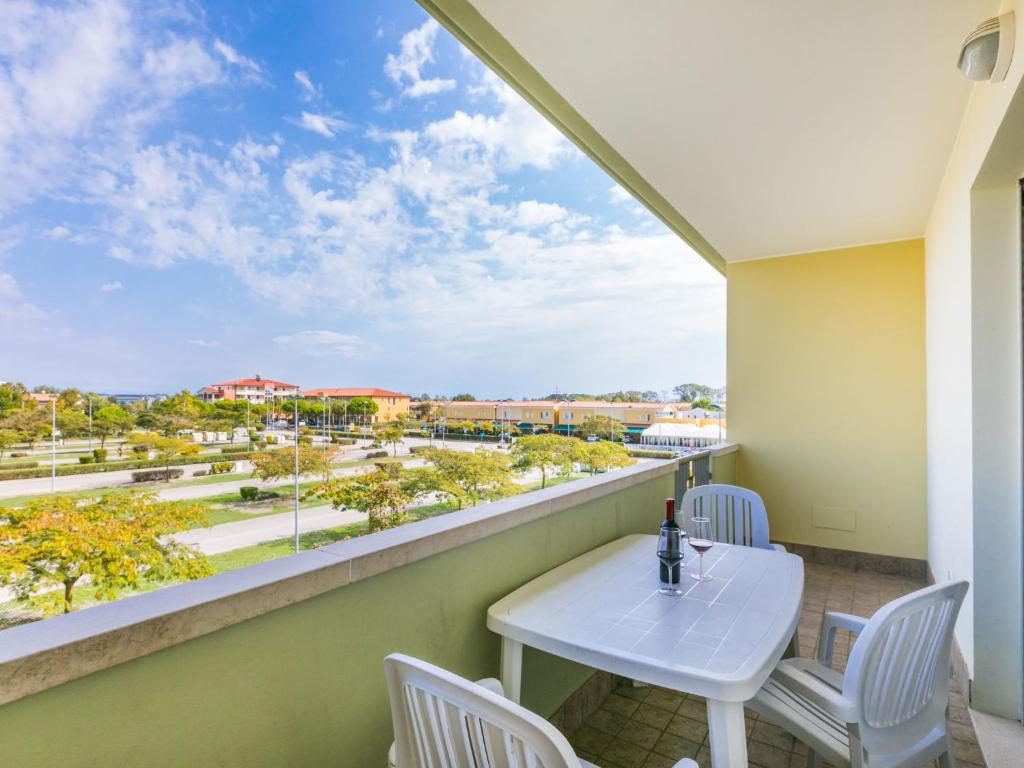 Apartment Robinia-Pinetine-3 by Interhome photo 1