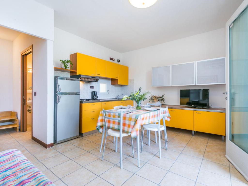 Apartment Robinia-Pinetine-4 by Interhome photo 3