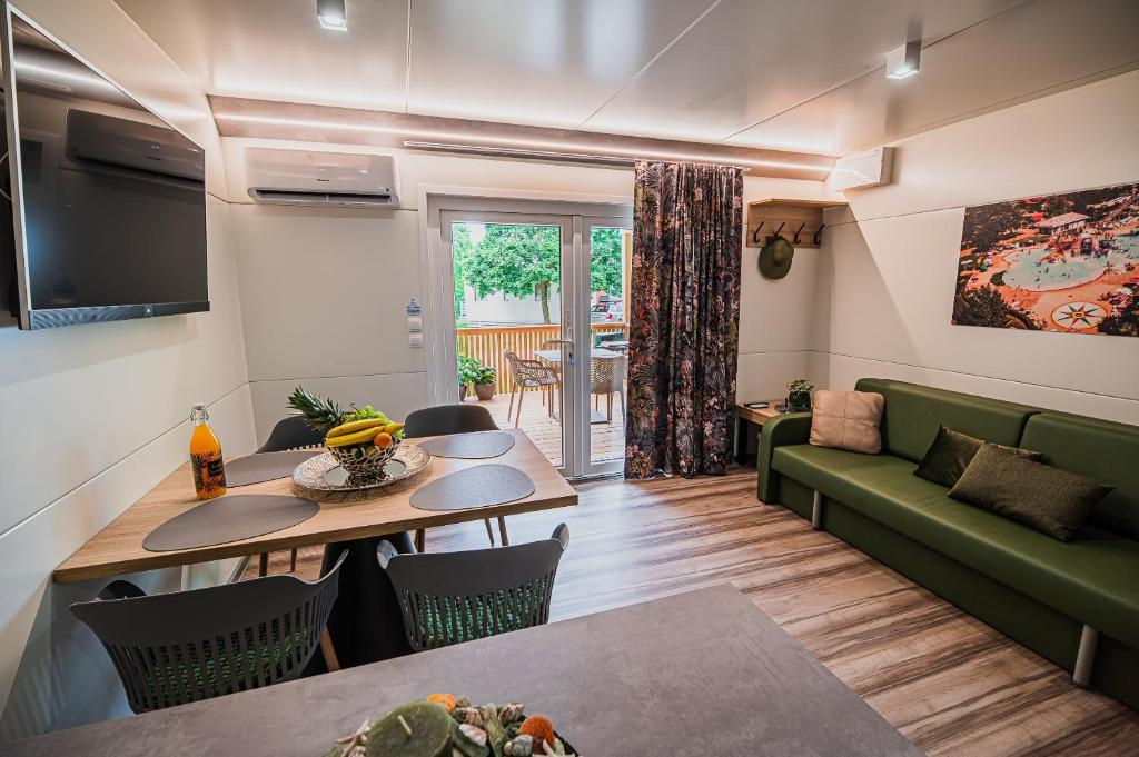Premium Mobile Homes with thermal riviera tickets photo 3