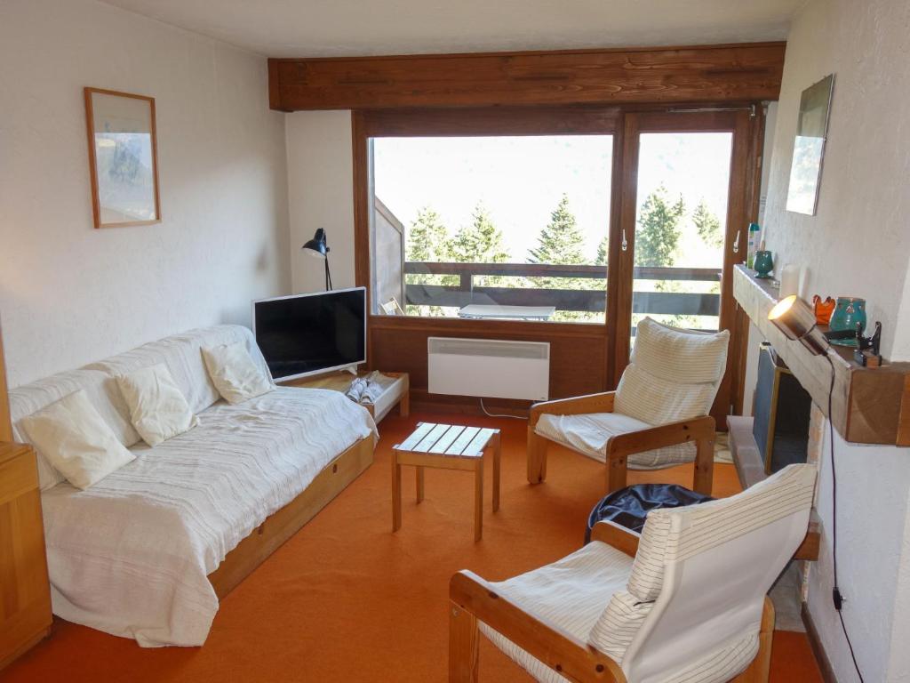 Apartment La Christaz-6 by Interhome photo 3
