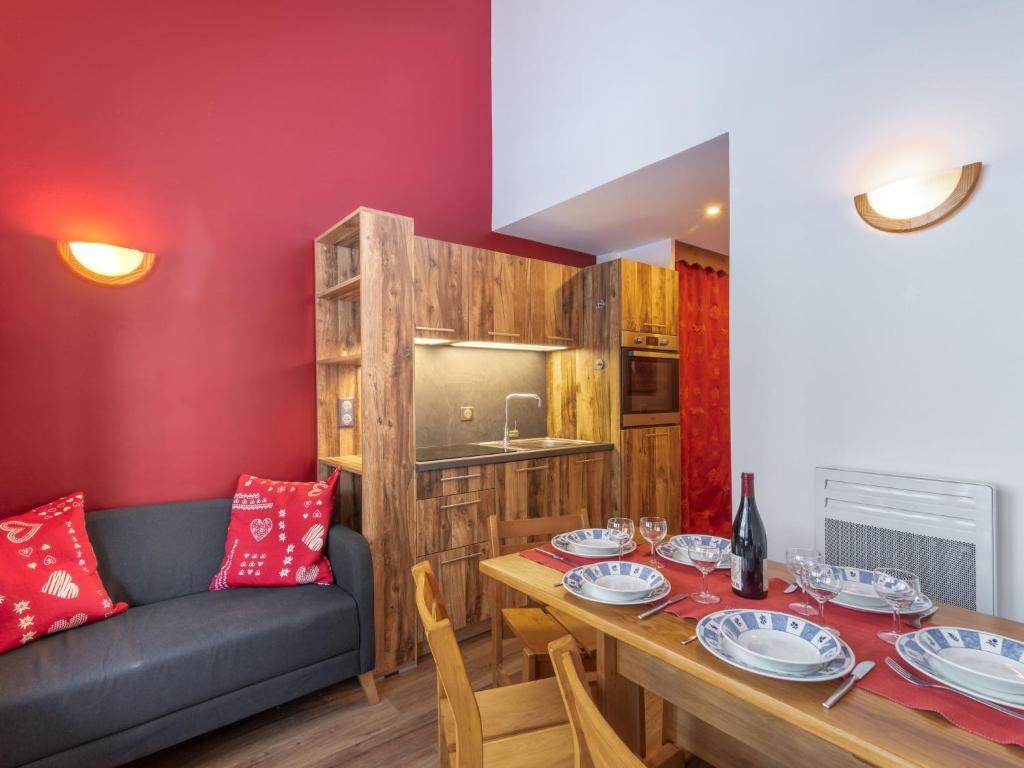 Apartment Rond Point des Pistes - Val Claret-20 by Interhome photo 2