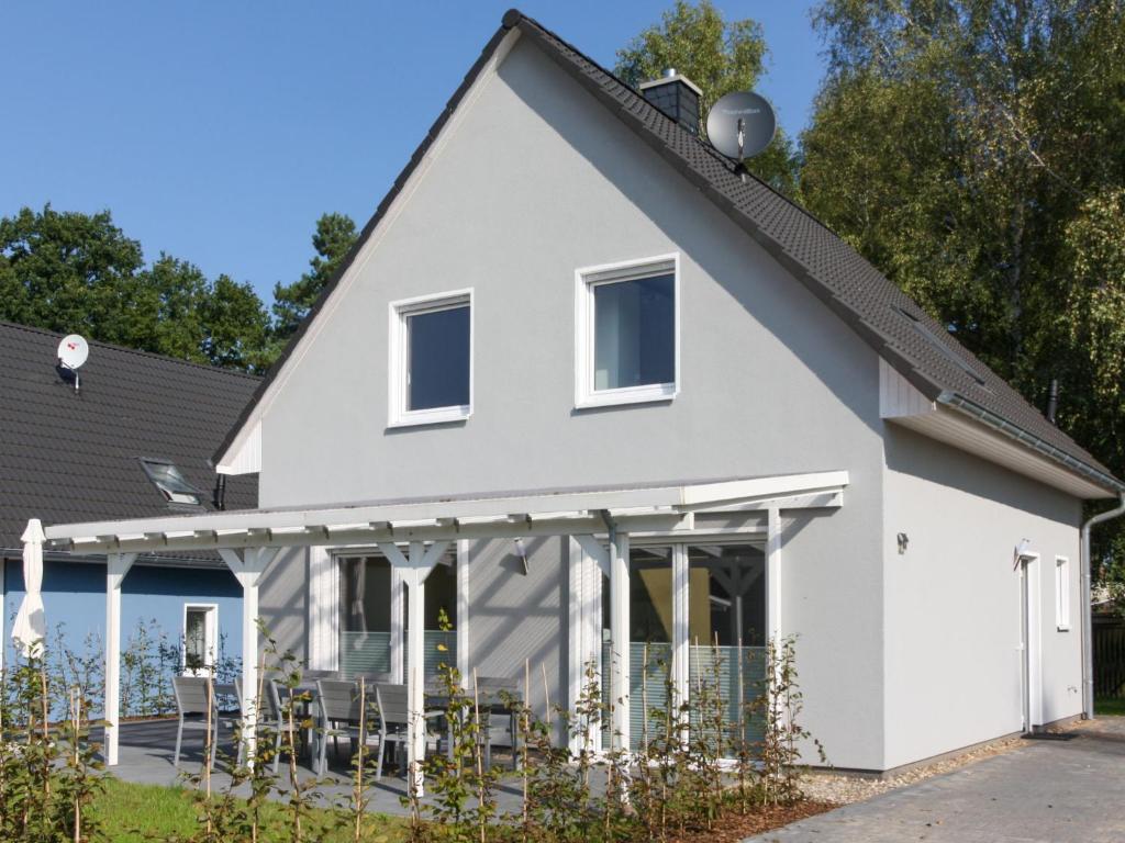 Holiday Home Müritz Ferienpark Röbel-18 by Interhome