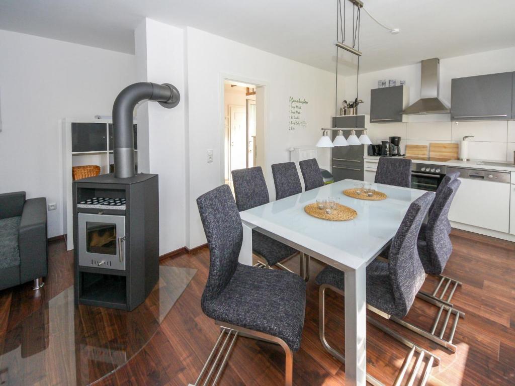 Holiday Home Müritz Ferienpark Röbel-18 by Interhome photo 1