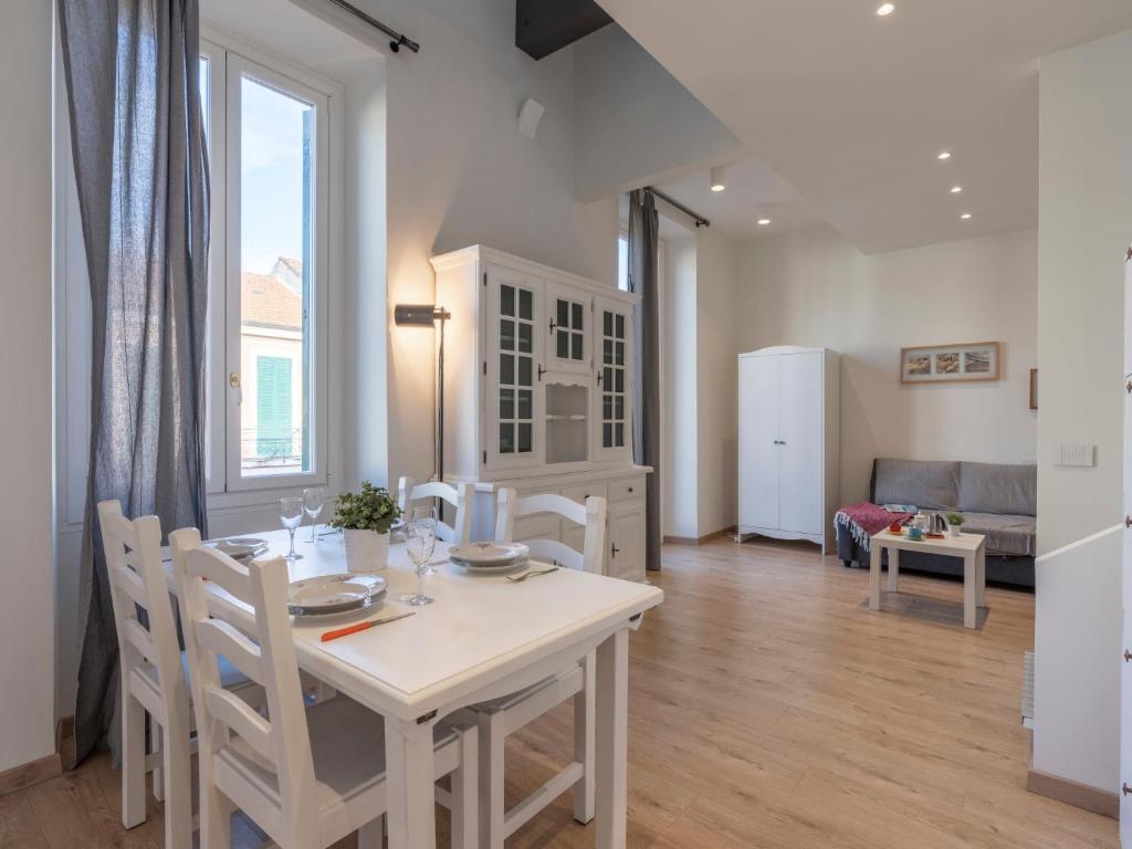 Apartment Central Home by Interhome photo 1
