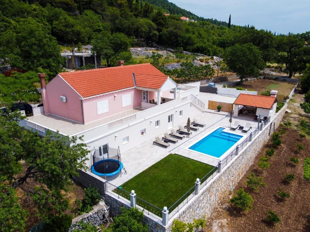 Luxurious Villa in Gruda with Pool photo 2