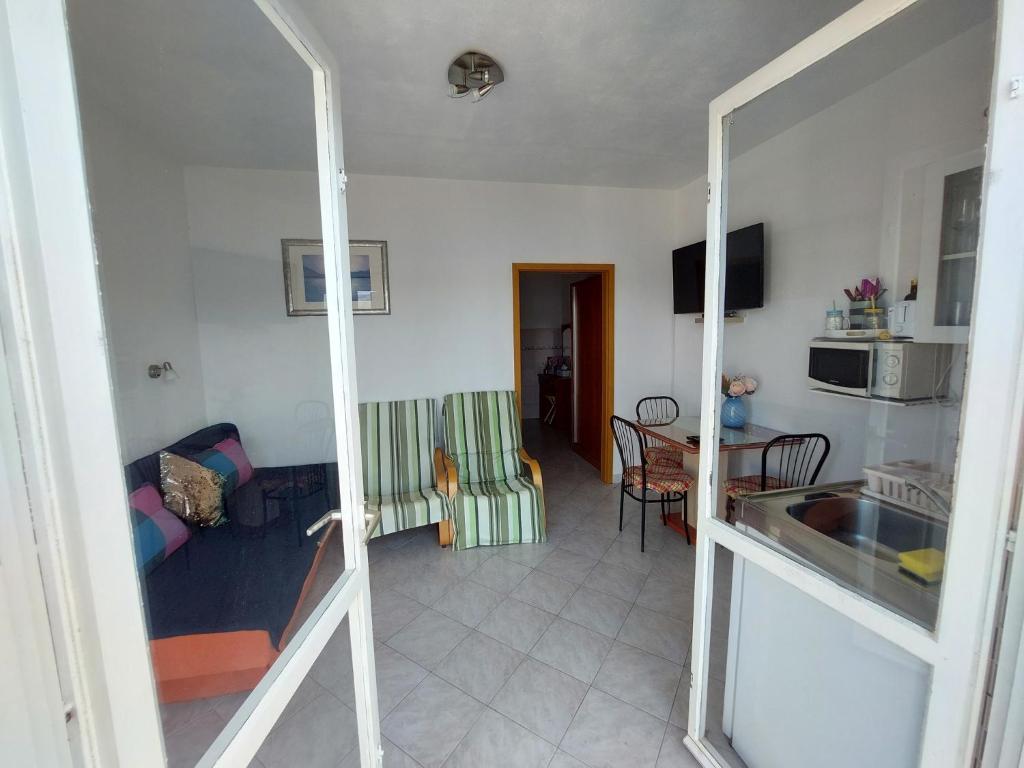 Apartment in Okrug Gornji 6196 photo 3