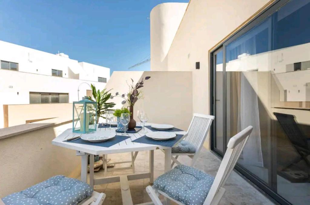 Stylish 3Bed Penthouse close to the Blue Grotto photo 1