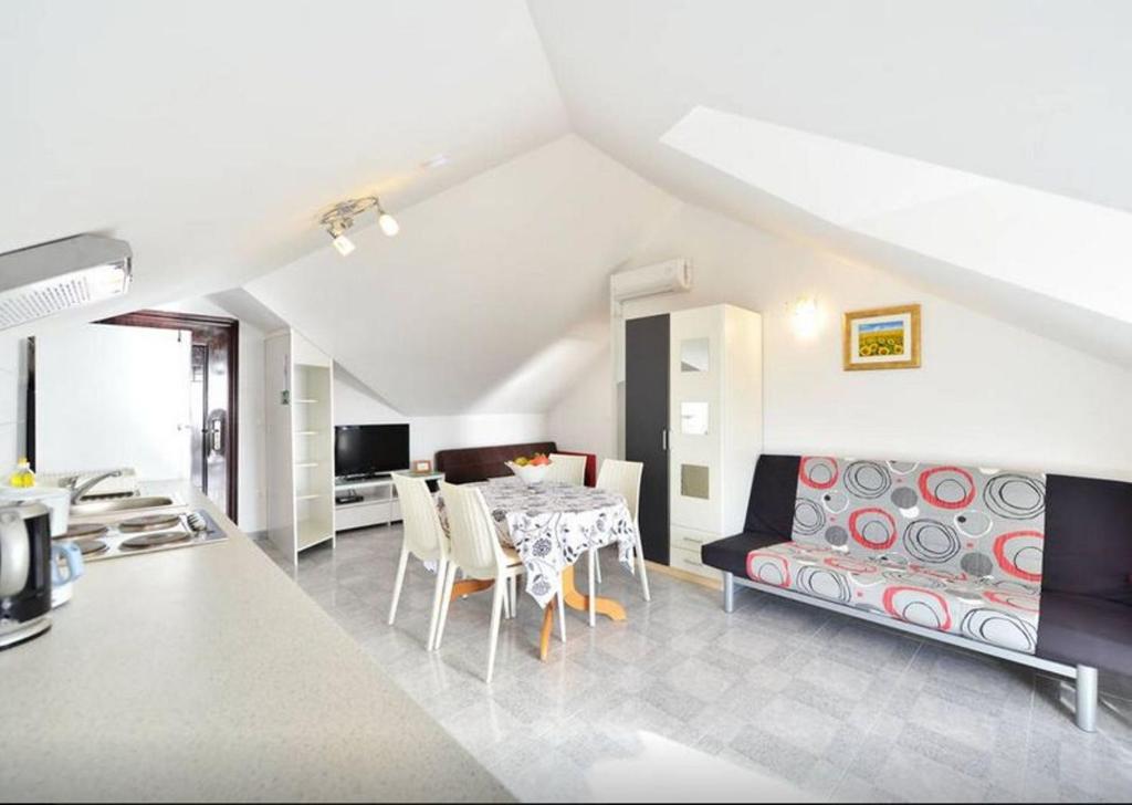 Apartments Sanda 2 photo 2