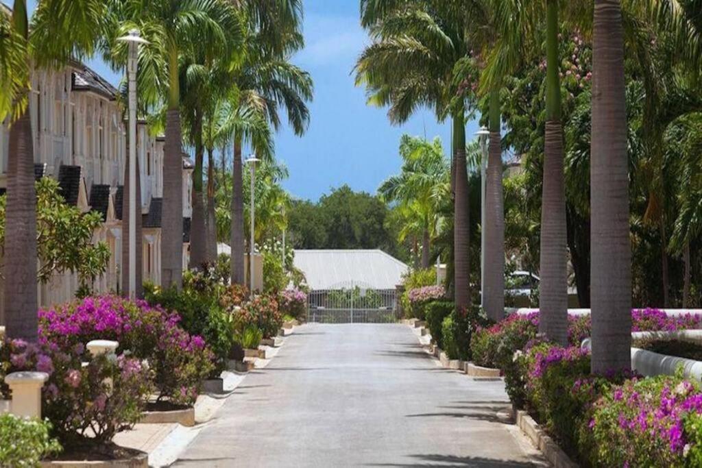 Battaleys Mews lovely secure villa 5 minutes from Mullins beach photo 4